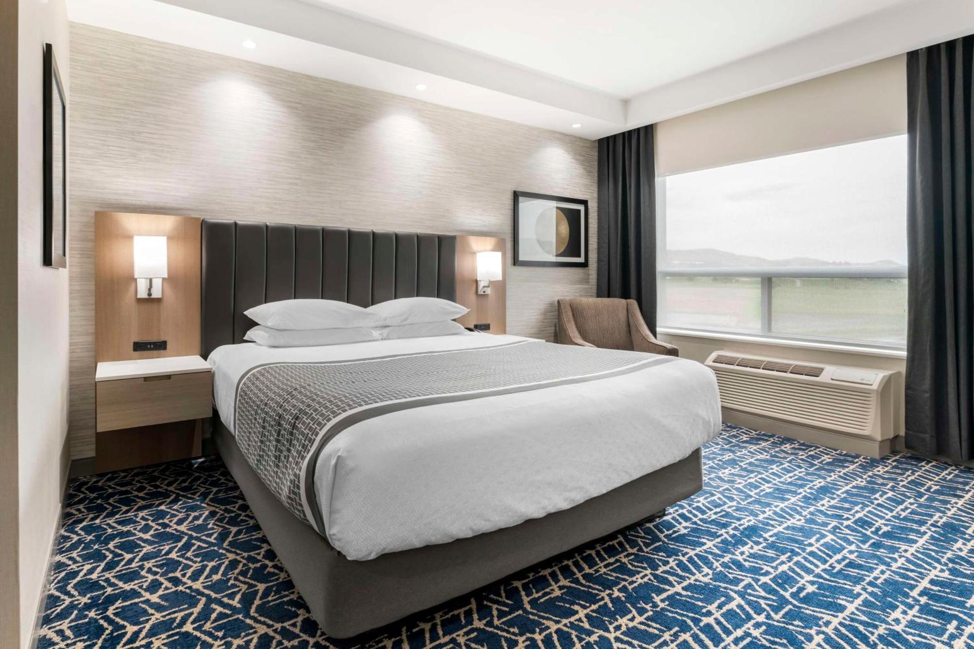 Best Western Premier Route 97 Вернон Экстерьер фото