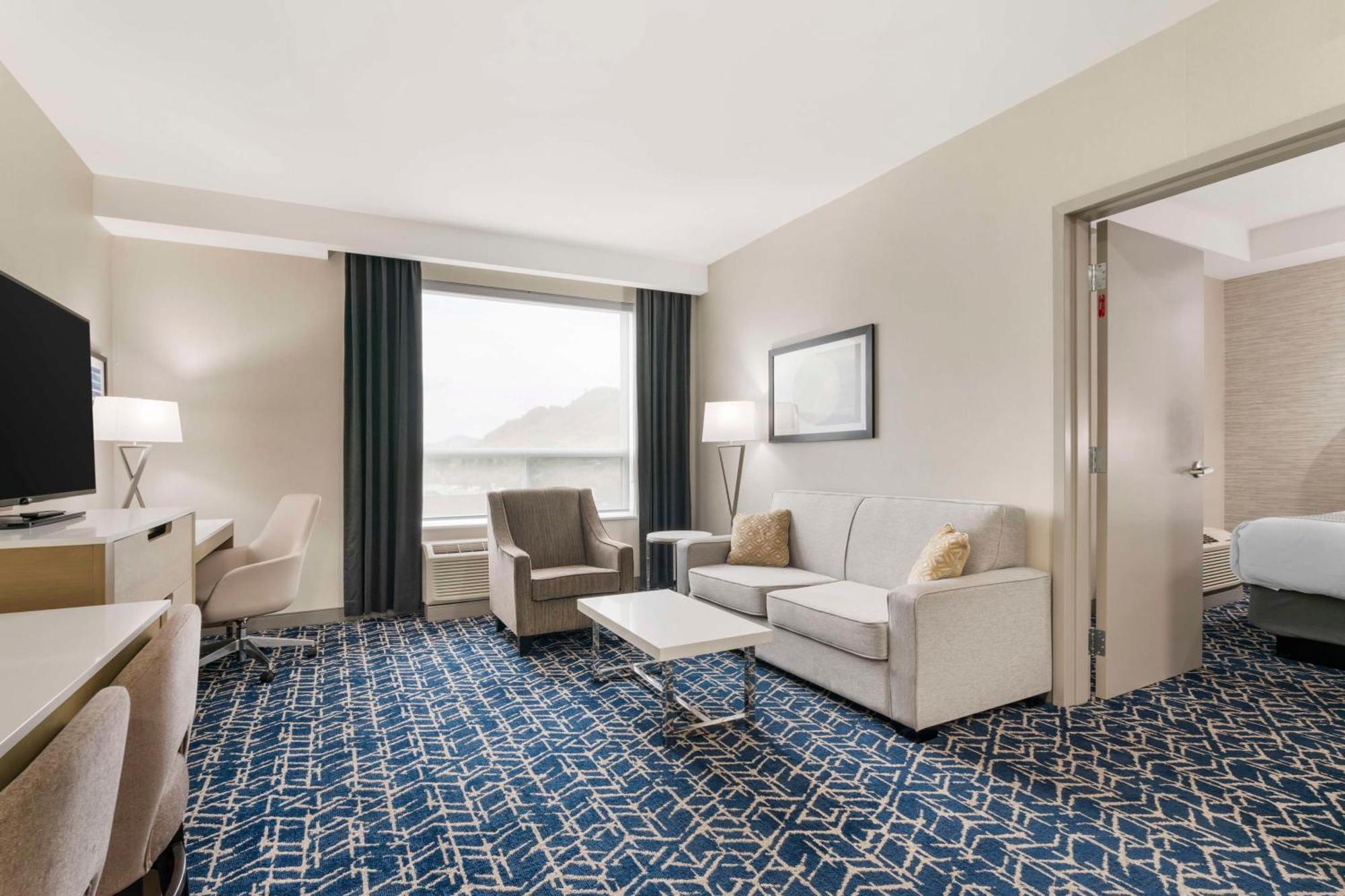 Best Western Premier Route 97 Вернон Экстерьер фото